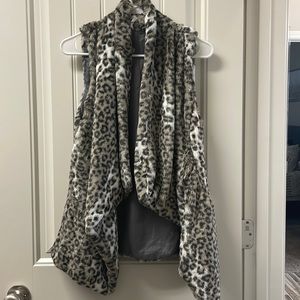 Faux Fur Leopard Print Vest